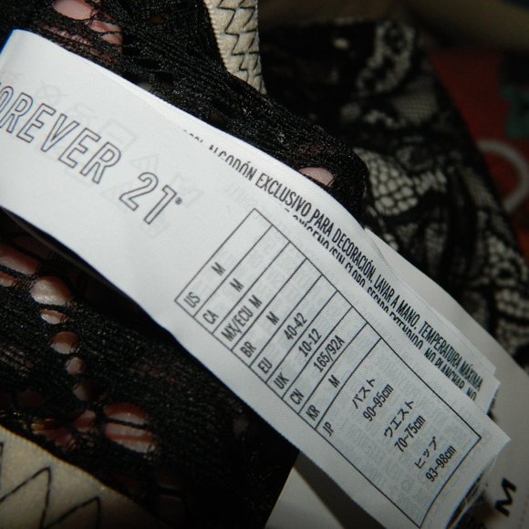 Forever 21 Lace Bralette Size M  NWT (HH-10) - Picture 3 of 4